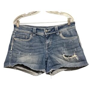 Daytrip Womens Blue Distressed Denim Cut Off Shorts Medium Wash Studded Size 29